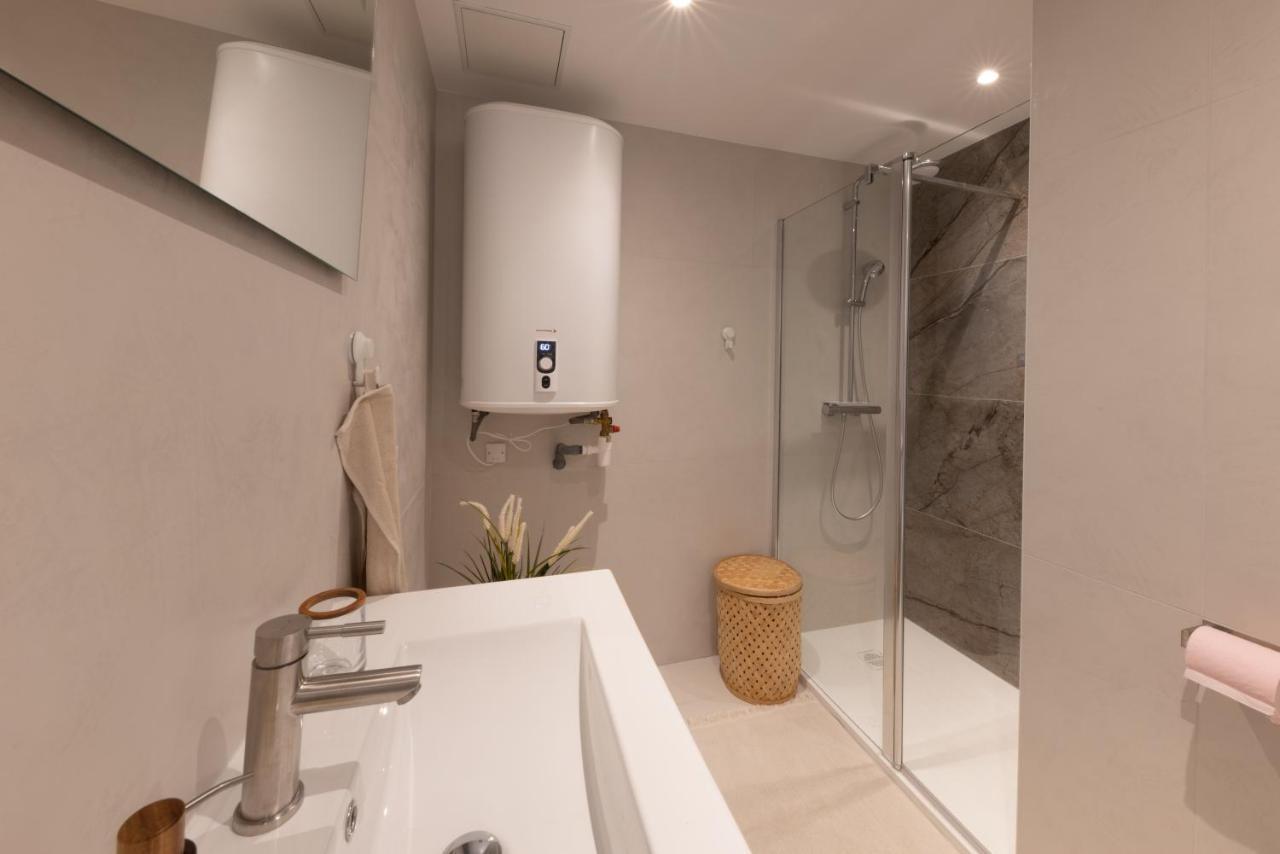 Lumineux, Tout Confort, Wifi & Terrace & Parking Saint-Laurent-du-Var Esterno foto